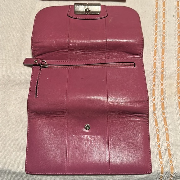 Coach Wallet - Picture 5 of 5